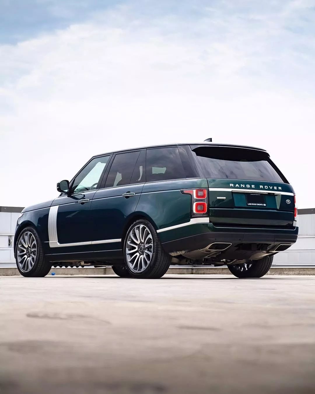 路虎揽胜中的旗舰landroverrangeroversvautobiography