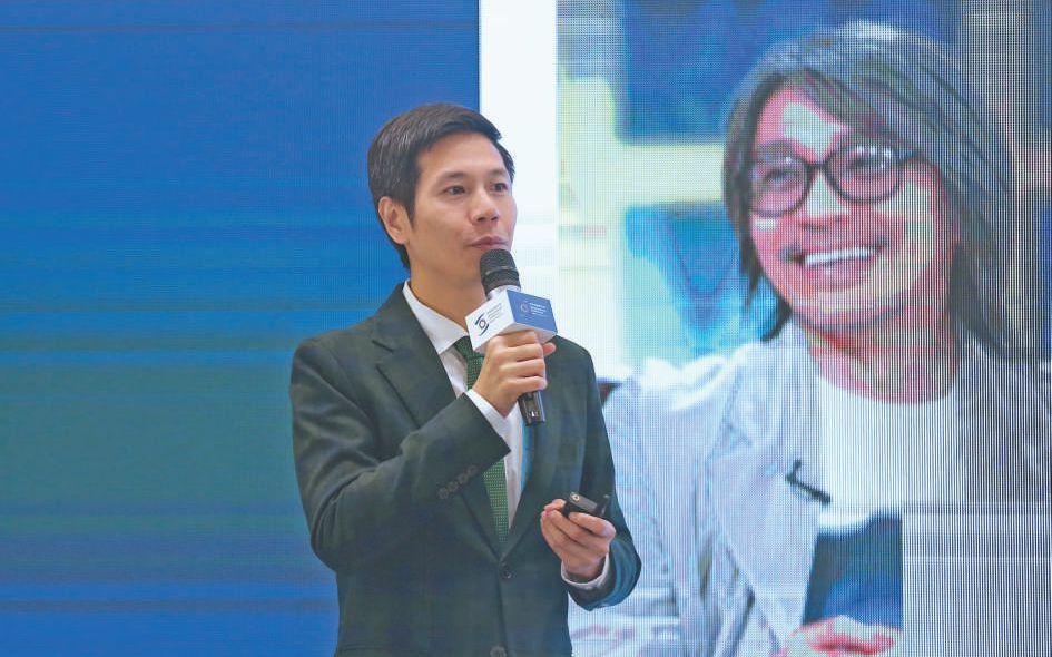 网络文化与青年论坛：互联网时代青年的使命与责任__凤凰网