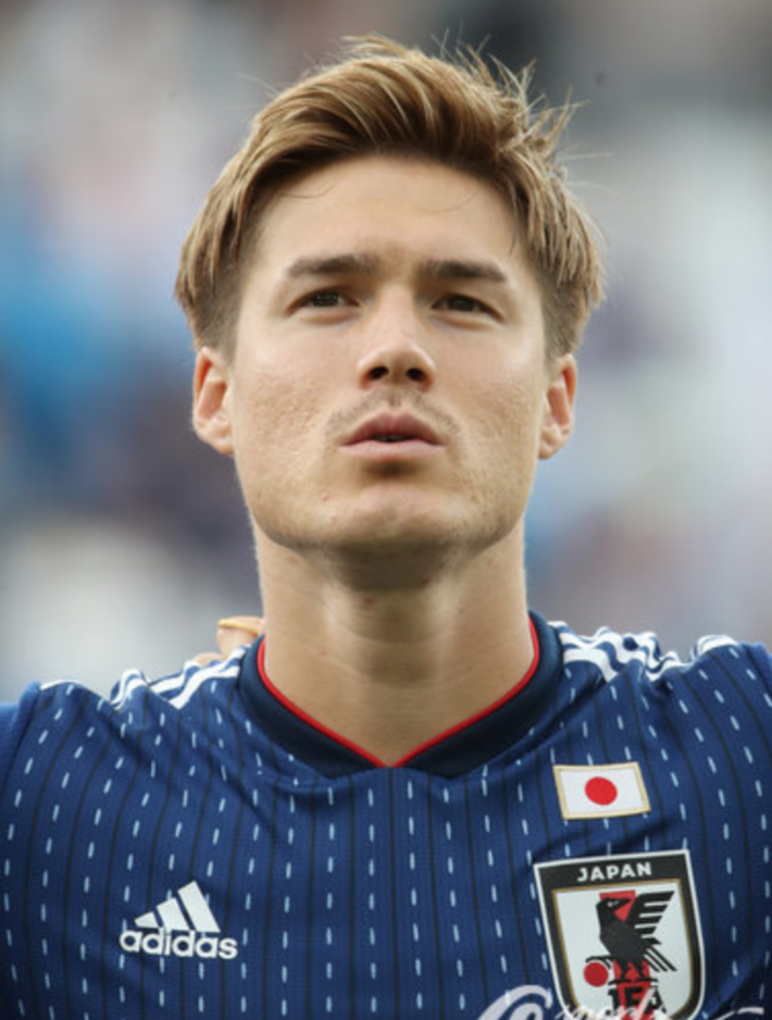 官方:前汉堡队长酒井高德加盟神户胜利船