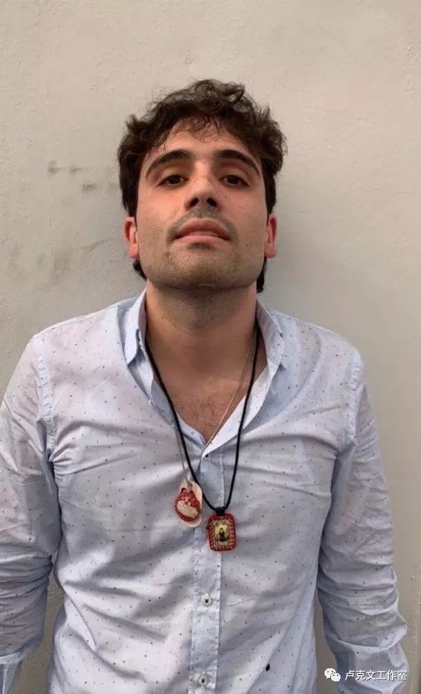 特朗普遇到"最能翻墙的人"墨西哥毒贩用有趣的循环让美国笑了_凤凰网