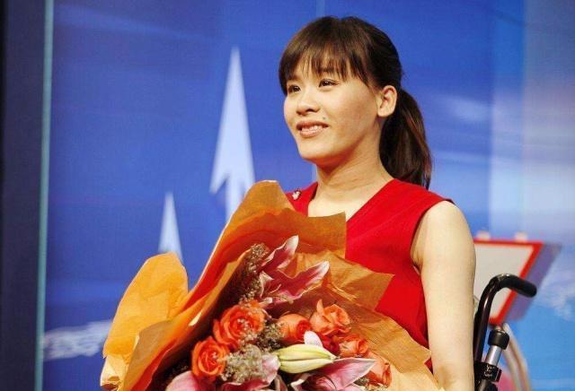 虽说作为原中国女子体操队一员的桑兰,并没有拿到像刘璇,程菲和何雯娜