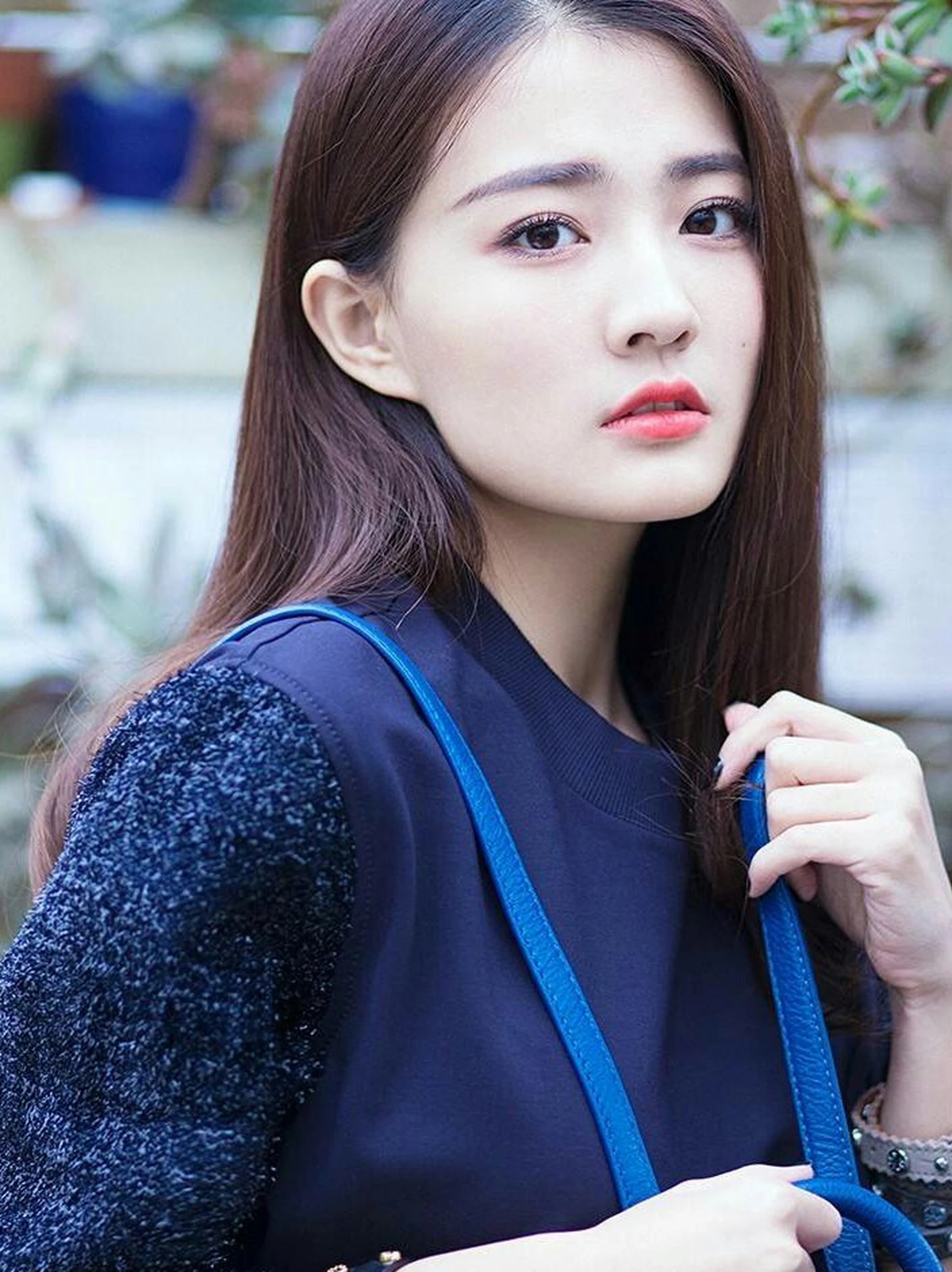 小方脸女神徐璐素颜出镜非但不丑还特别清新可爱