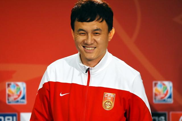 国奥新帅郝伟!球员时期丑闻缠身,能取代希丁克背后恐有"高人"__凤凰网