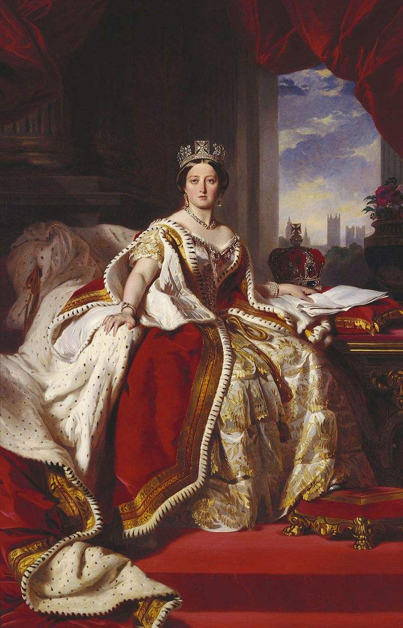 英国维多利亚时期的时尚下午茶裙开始流行宫廷礼服极尽奢靡