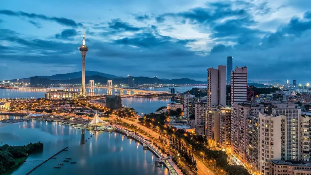 澳门旅游塔不止只是欣赏高空美景还有吃的和玩的您知道吗
