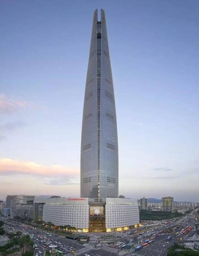 韩国第一高楼,首尔的乐天世界大厦,有济南泉城之根的气质