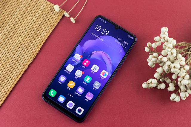 vivoz5价格冰点3期免息还送耳机这香气有点上头