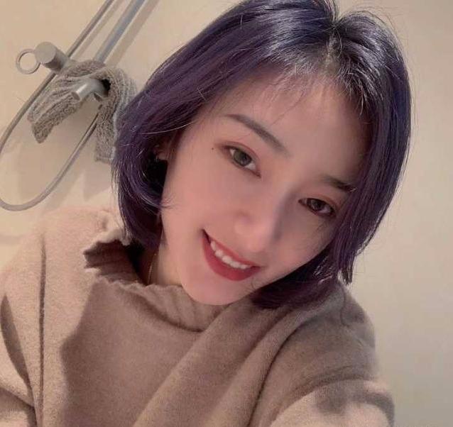 有个漂亮女朋友是什么样的体验?