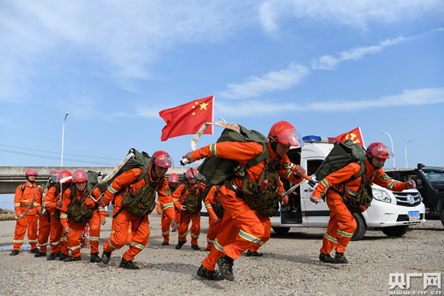 厨师有个海霞梦杨森权和他的最美救援队