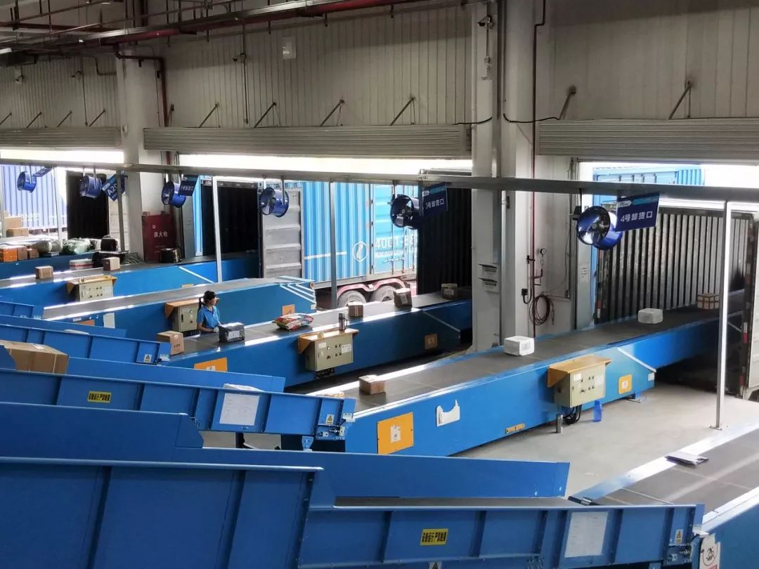 苏宁物流 | 9月天天快递七大分拨中心投产 加速"标准化,智能化"建设