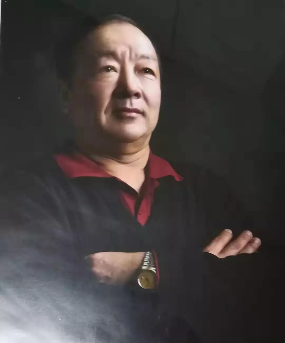 个人艺术简介:李成森,1946年生,中国書画家协会会员,中国老年書画研究