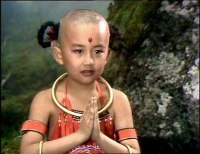 86版西游记红孩儿现身42岁赵欣培一身西装重现经典太可爱