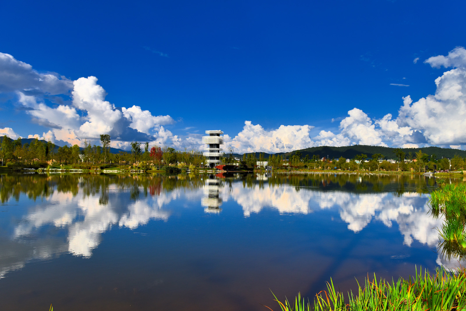 扮靓山水田园建设净美昌宁昌宁精准施策推进国家卫生县城创建