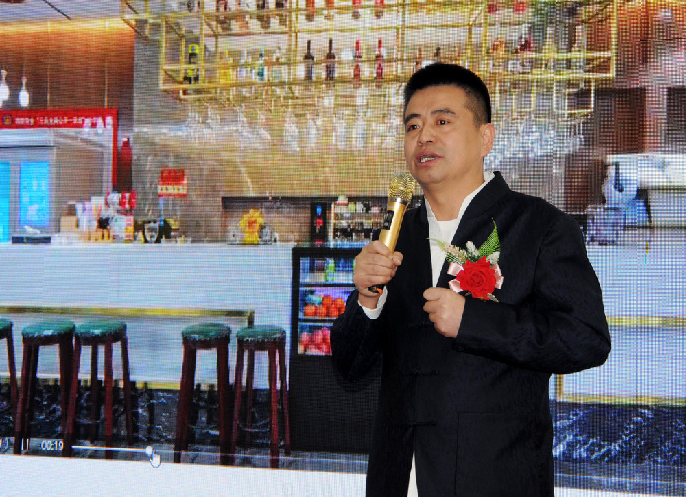 甘肃麦积之星酒店投资管理有限公司董事长崔润乐致辞.