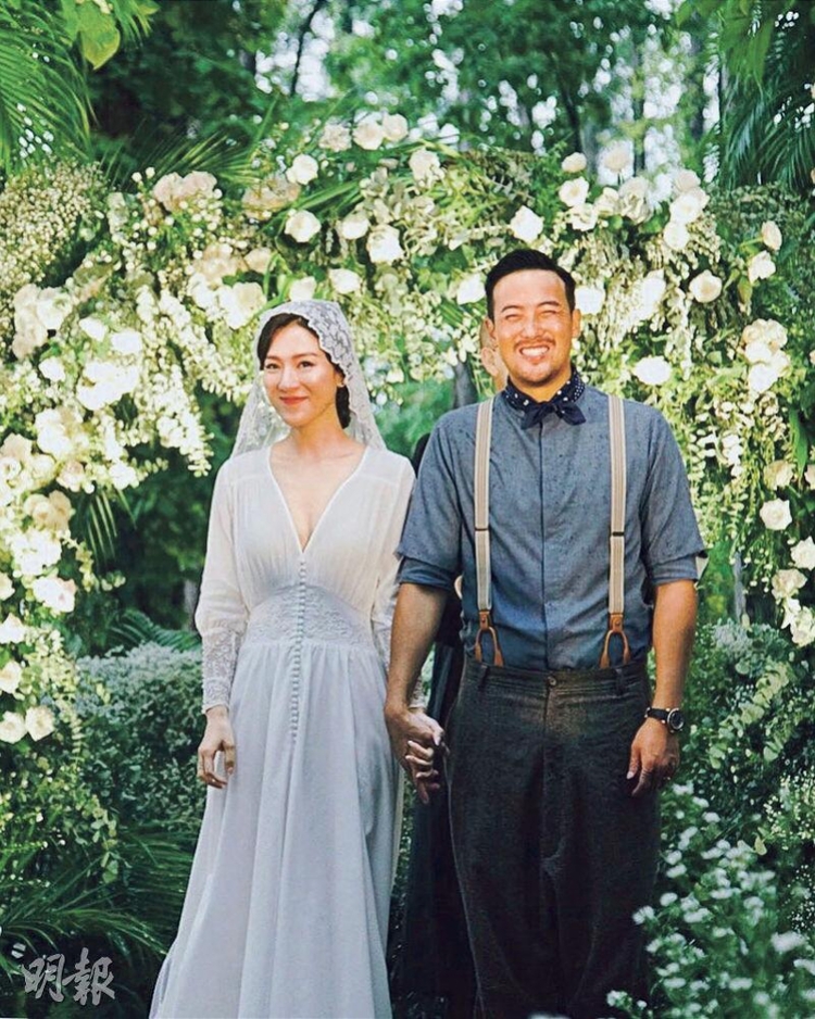 曾志伟儿子曾国祥与女友正式注册结婚,上月婚礼低调浪漫