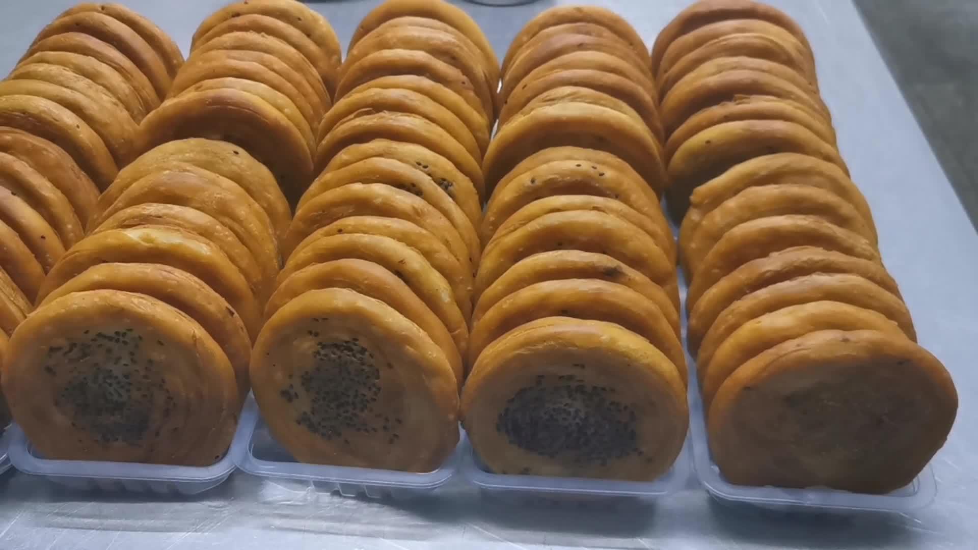 武汉涂记油酥饼,外脆里嫩,一袋面做500个一天做1700个