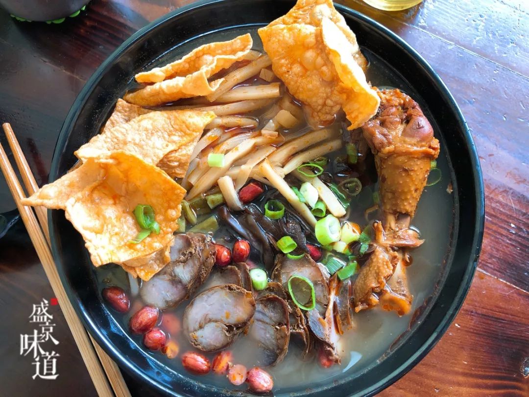 鸡腿螺蛳粉