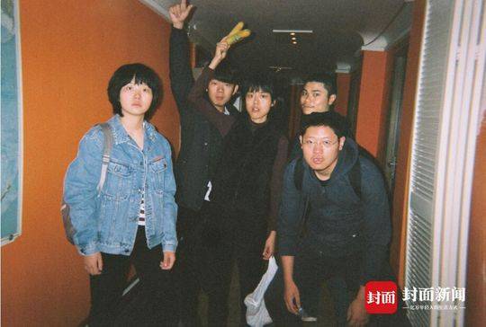 海朋森乐队吉他手季一楠音乐不负责教育只是创作者自我