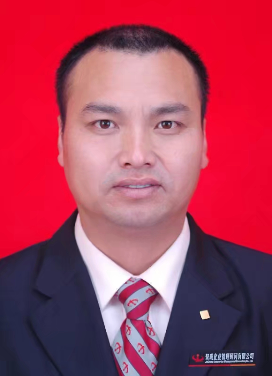 姓名:谢国芦字:永华;书名:谢胜明;法号:释传神,斋号:宝树斋!