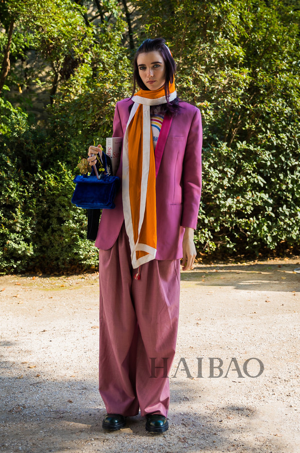 要多出来活动筋骨呀grace模特gracehartzel街拍合辑