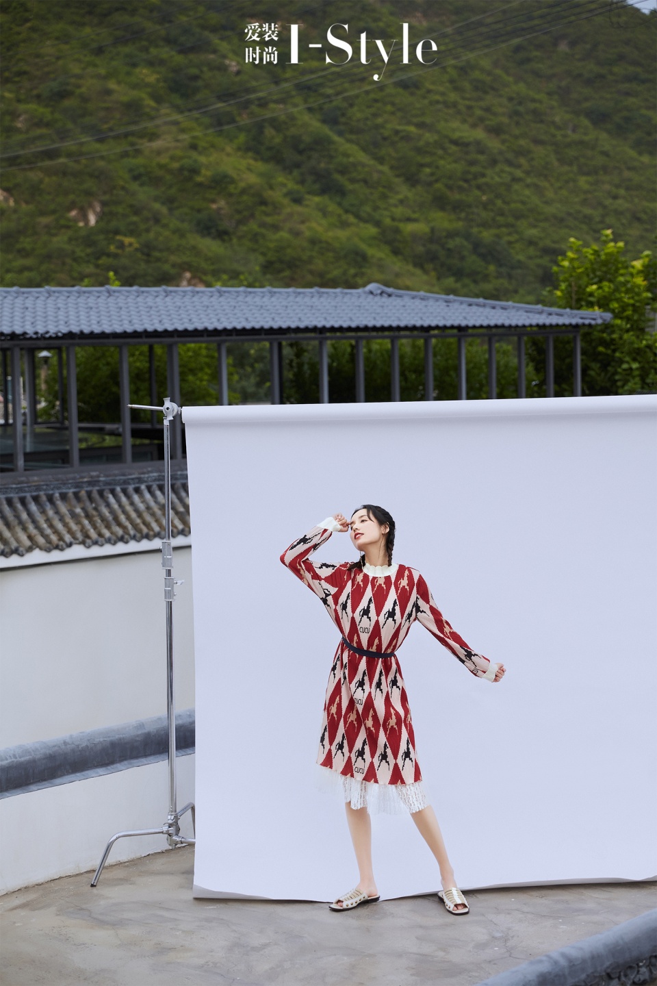 电视剧《邓丽君之我只在乎你》和《壮志高飞》今年会播出.