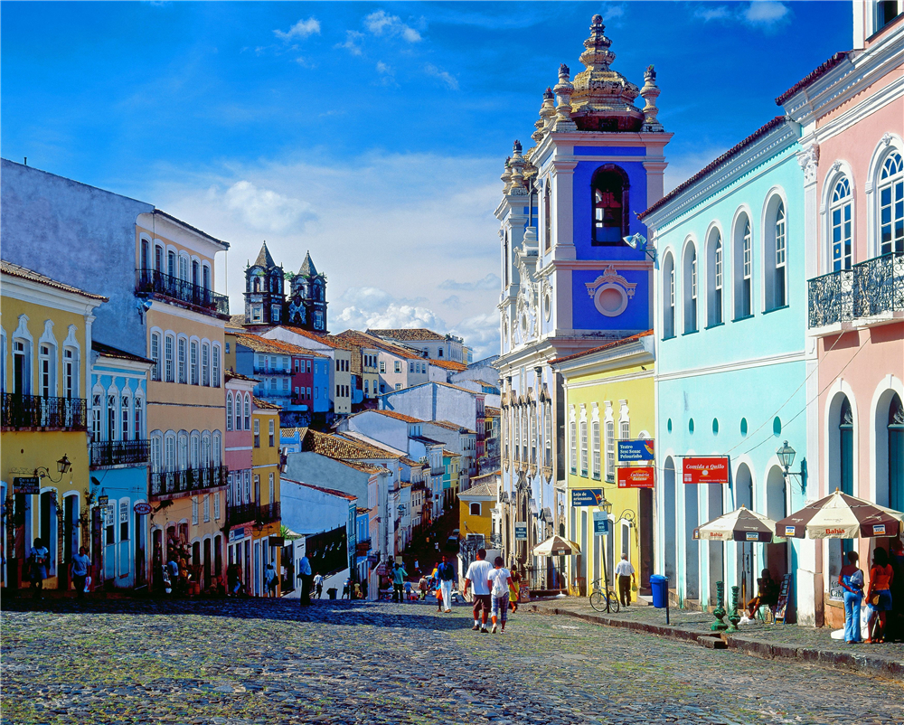 巴西总统宣布将对中国游客免签 足球王国桑巴热情似火