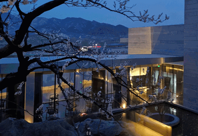 "中国冷口·汤印温泉"是"中国冷口·青龙湾康养旅游度假区·温泉小镇"