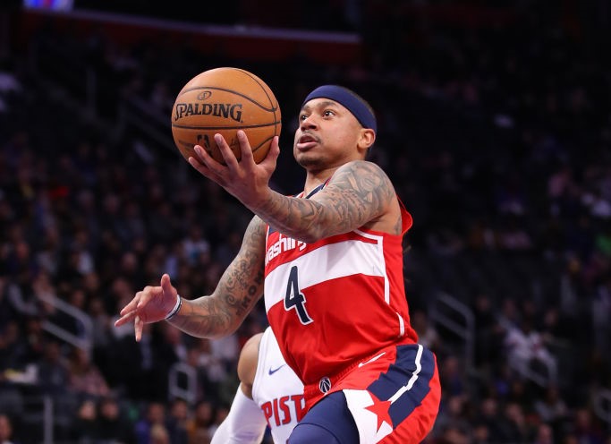 赛季新高!小托马斯全场13中9,三分7中5砍下23分6助攻