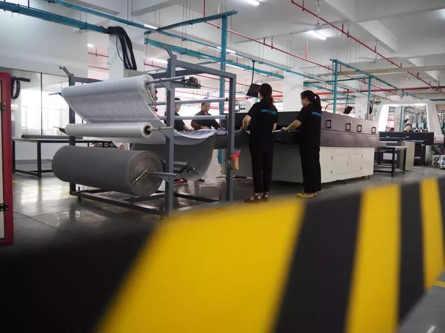 走近芯迈鞋垫工厂:从流水线上感受匠心制造的真谛