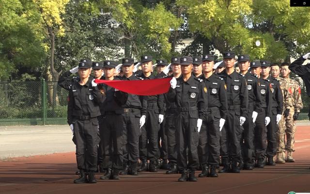 猛虎保安集团出席并承担山西体育职业学院新生军训汇演任务__凤凰网