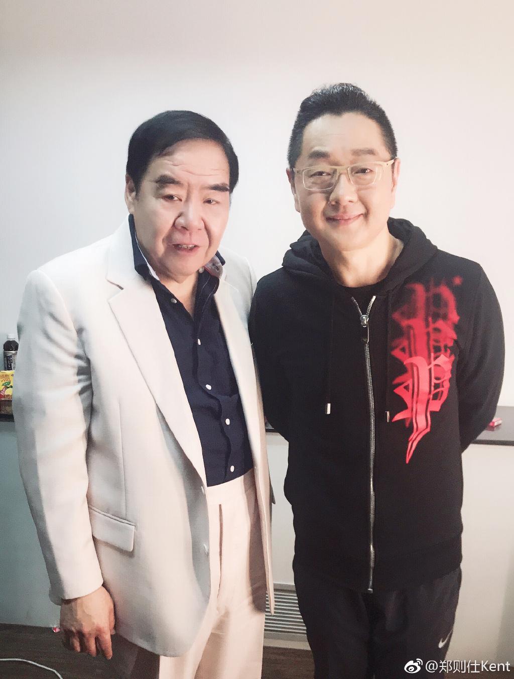 68岁郑则仕现身,一改暴瘦样状态回春,放弃内地高片酬原因太辛酸__凤凰网