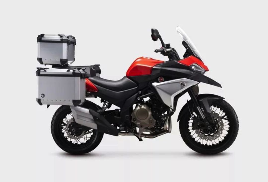 摩瑞发布650双缸adv,搭载春风650发动机标配真空辐条轮和三箱