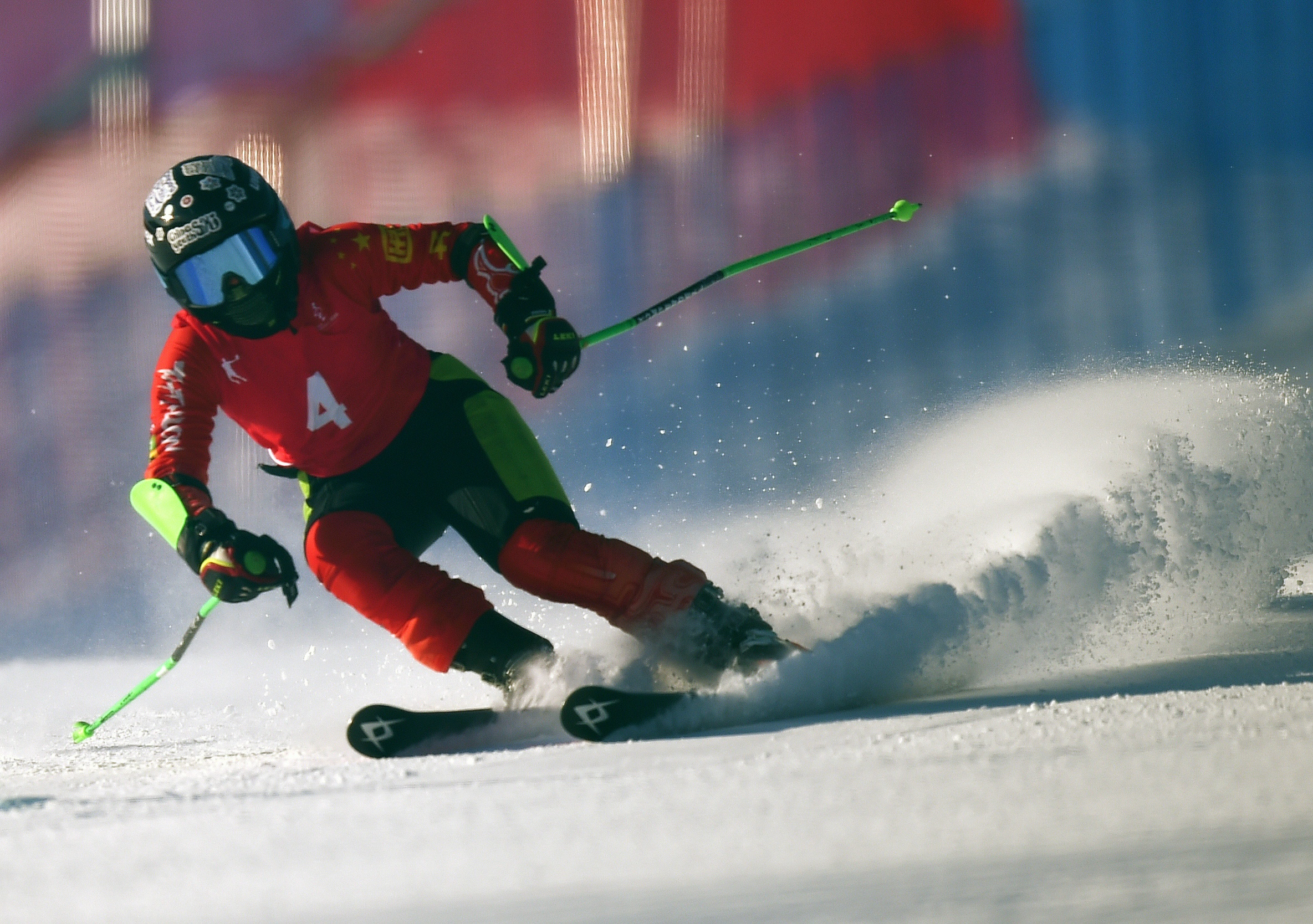 高山滑雪第十四届全国冬季运动会大回资格赛赛况