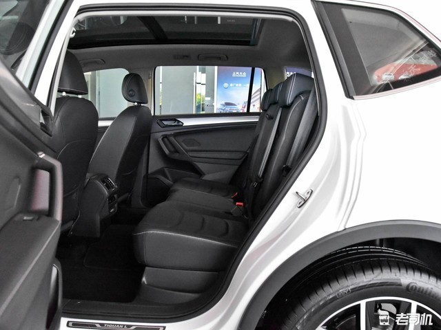 实用强空间大 小哥带你看大众途观l