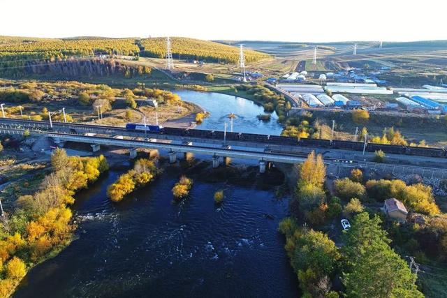 滨洲铁路是中国东北地区的交通大动脉,连接着亚欧大陆的重要通道.