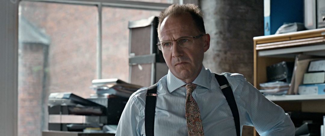 kk(凯拉·奈特莉)饰演凯瑟琳·甘恩,"神秘博士"马特·史密斯和"伏地魔