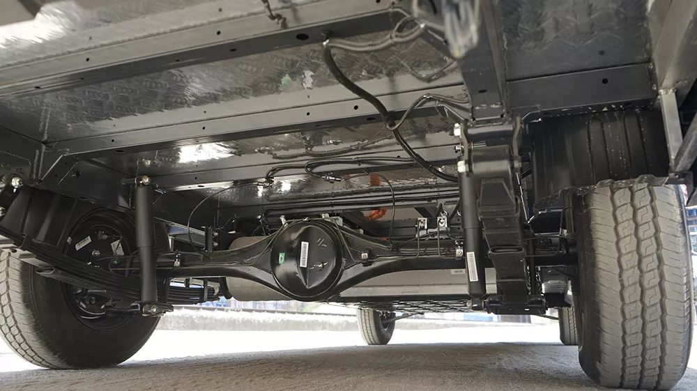 时尚大方更能装开瑞海豚ev电动微面实拍简评