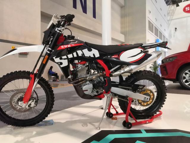 swm高端摩托车品牌亮相智博会斯威品牌展台看点多