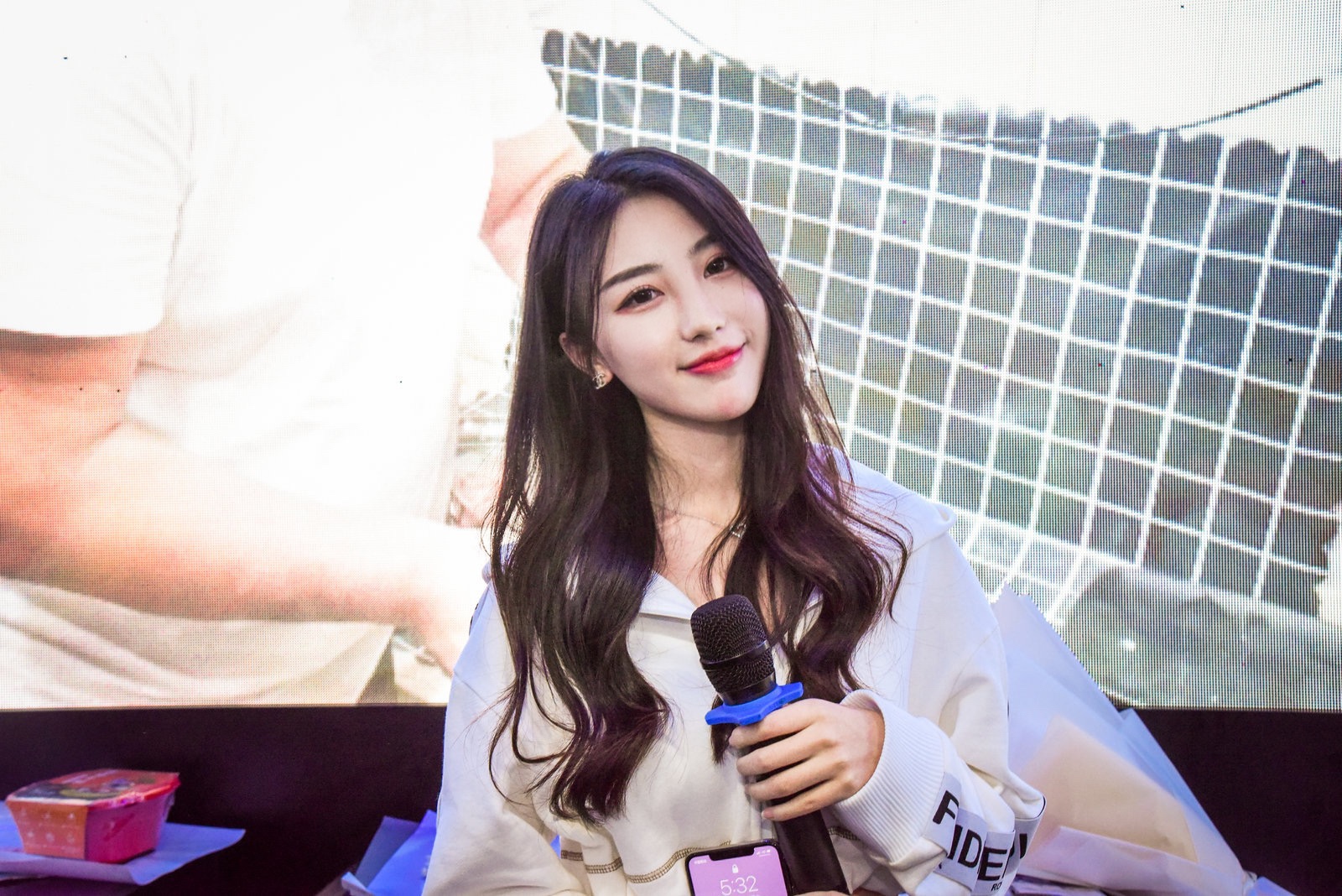 宝藏男孩金宇,宅男女神amazing甜甜空降成都 玩转抖incity美好生活节