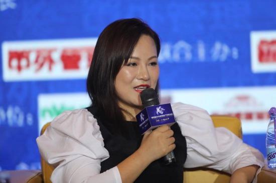 艾华集团副总经理艾亮出席"如何成就创二代"主题论坛并发言.