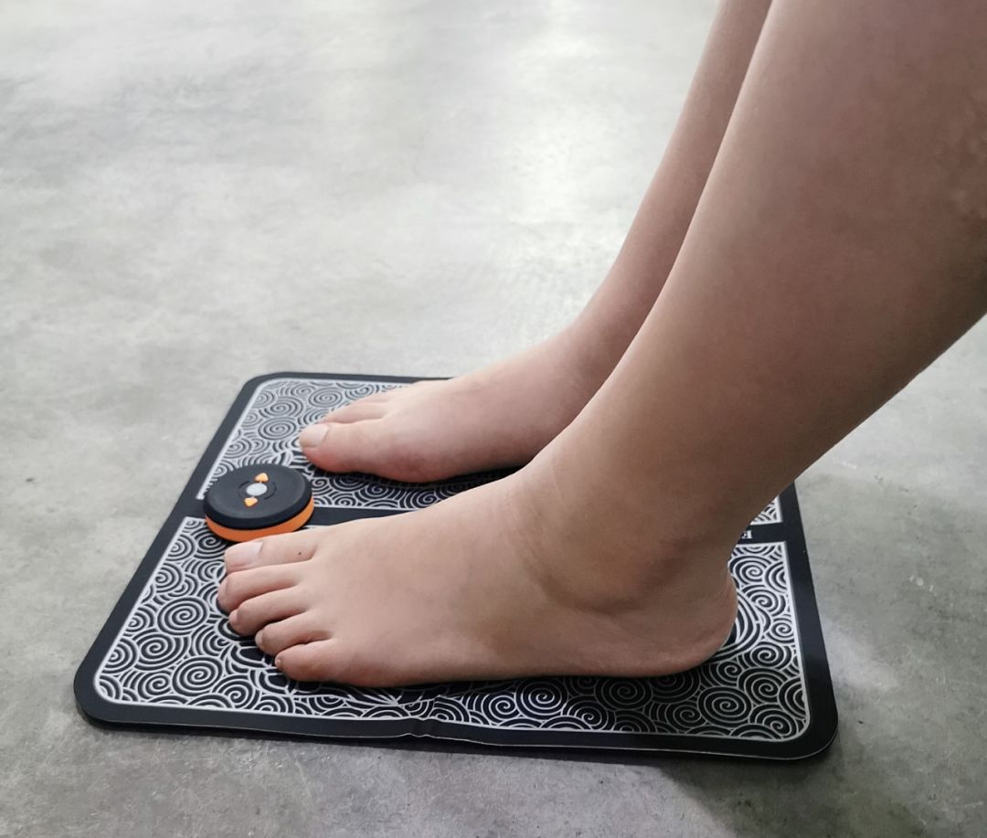 垫子的材质非常柔软,踩在上面,真的很舒服哦