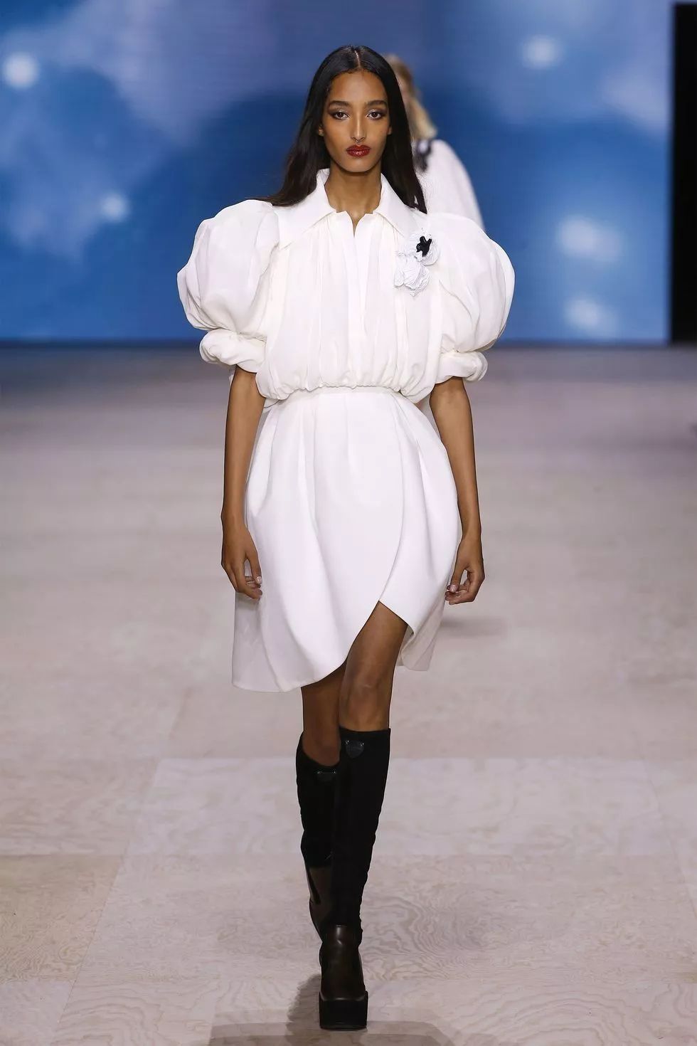 lv,miu miu,givenchy2020早春秀场直击