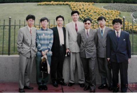 图注:1994年访问美国,左起刘启武,李一男,杨汉超,徐文伟,郑宝用,黎健