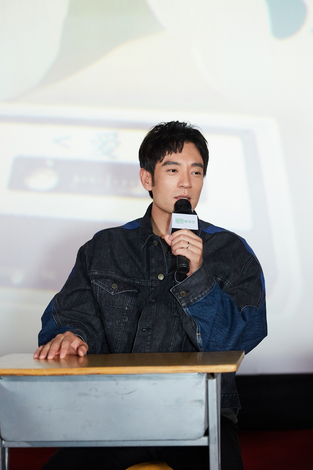 《我在未来等你》观影会李光洁带着青春去流浪 "中国队长"对话17岁
