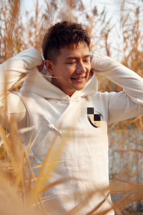 奥运冠军陈一冰国潮写真出炉:中国风 期待中国年__凤凰网