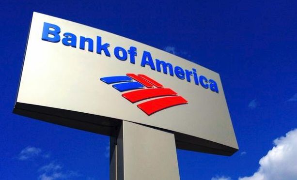 华女到洛杉矶银行柜台取现金竟被掺了假钞