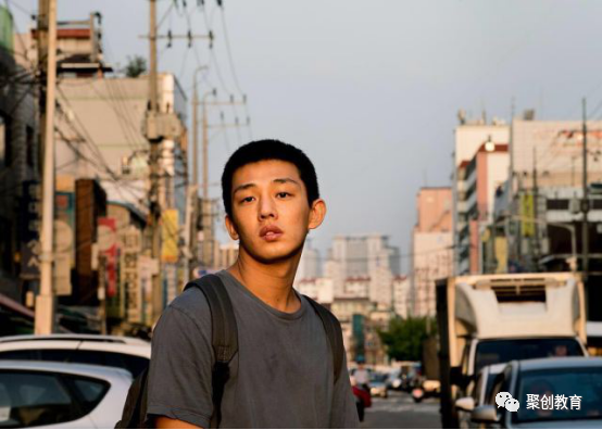 之所以这么热衷于社团活动,除了徐子乔想要改变自己的内向性子,还有一