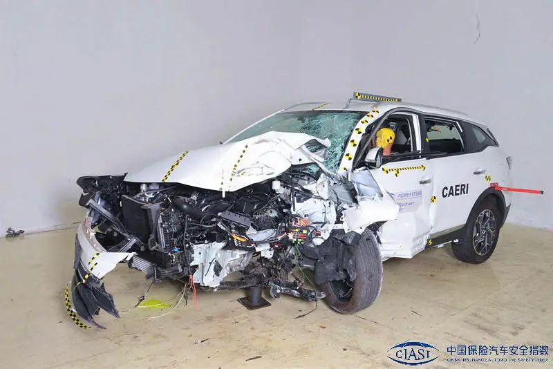 慎选这些suv车型碰撞测试中成绩倒数