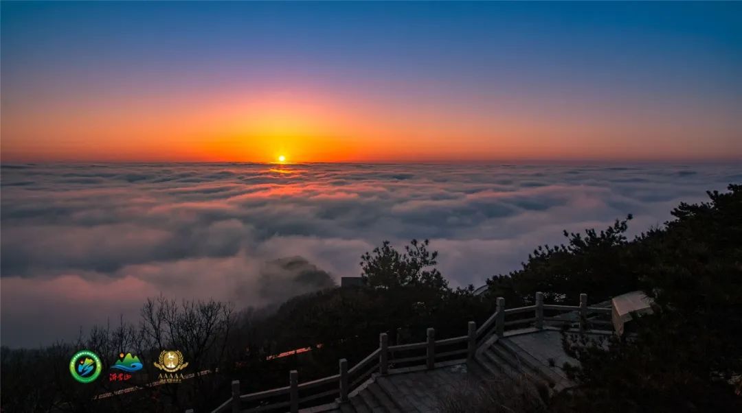 多圖|持續24小時的蒙山雲海是這樣,更有神奇佛光出現