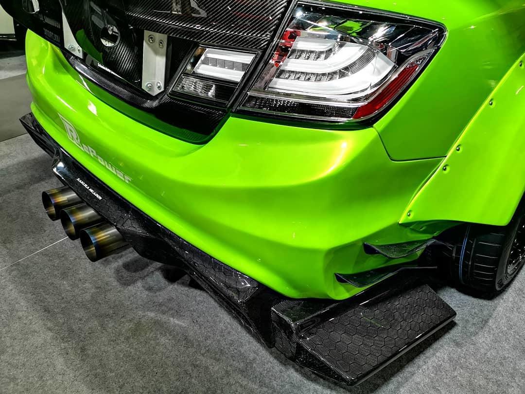 贴地飞行的前任"超跑",泰仔爆改宽体9代思域si